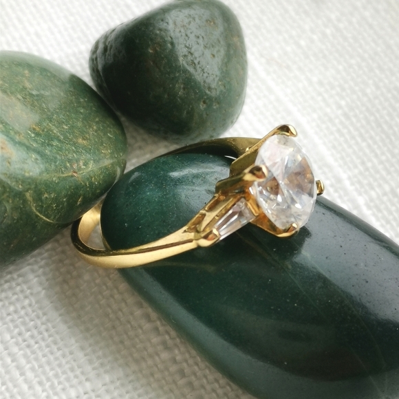 Jewelry - New, cz 14k gold  ring sz 7